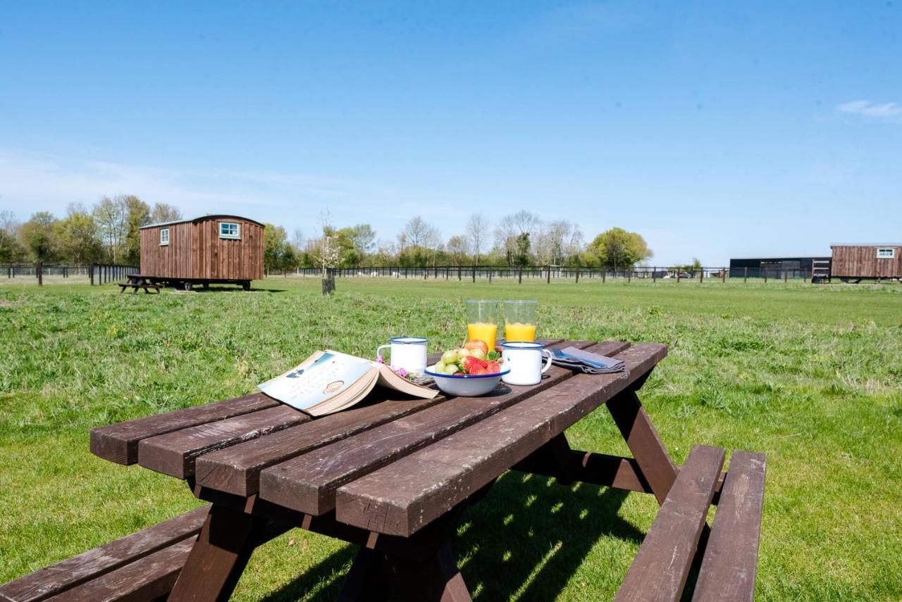 Honeysuckle Farm Holidays By Stay In Suffolk, Monk Soham Woodbridge Bagian luar foto