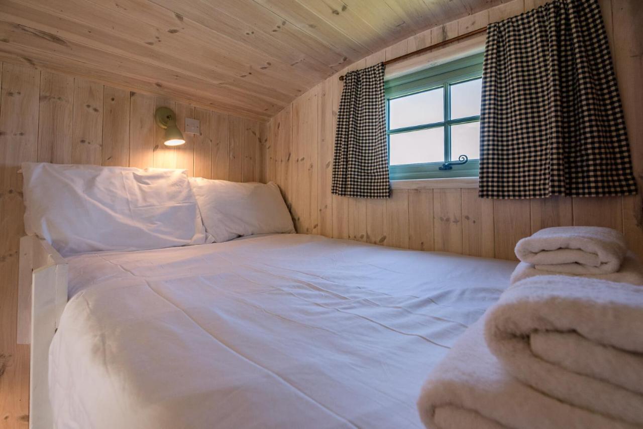 Honeysuckle Farm Holidays By Stay In Suffolk, Monk Soham Woodbridge Bagian luar foto